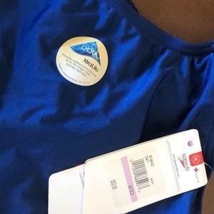 Speedo Women Suit Size 6/32